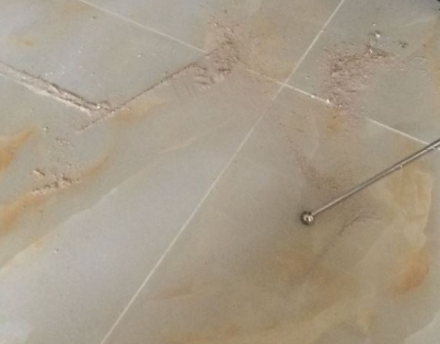 上海市瓷砖空鼓维修公司分享粘合剂选择不当在瓷砖铺贴过程中可能导致以下问题